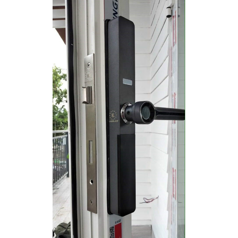 46588042b8e27fbc26f32